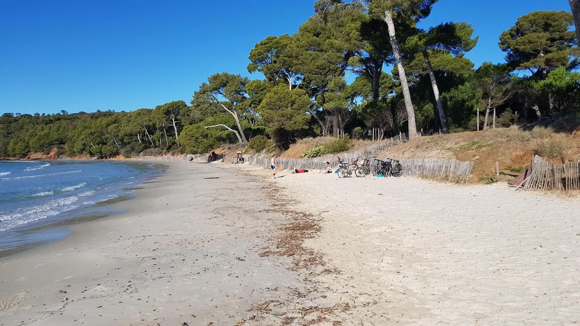 Rez De Jardin T3 Recent Et Calme Au Nouvelles Terres A La Londe Les Maures Apartment  La Londe-les-Maures