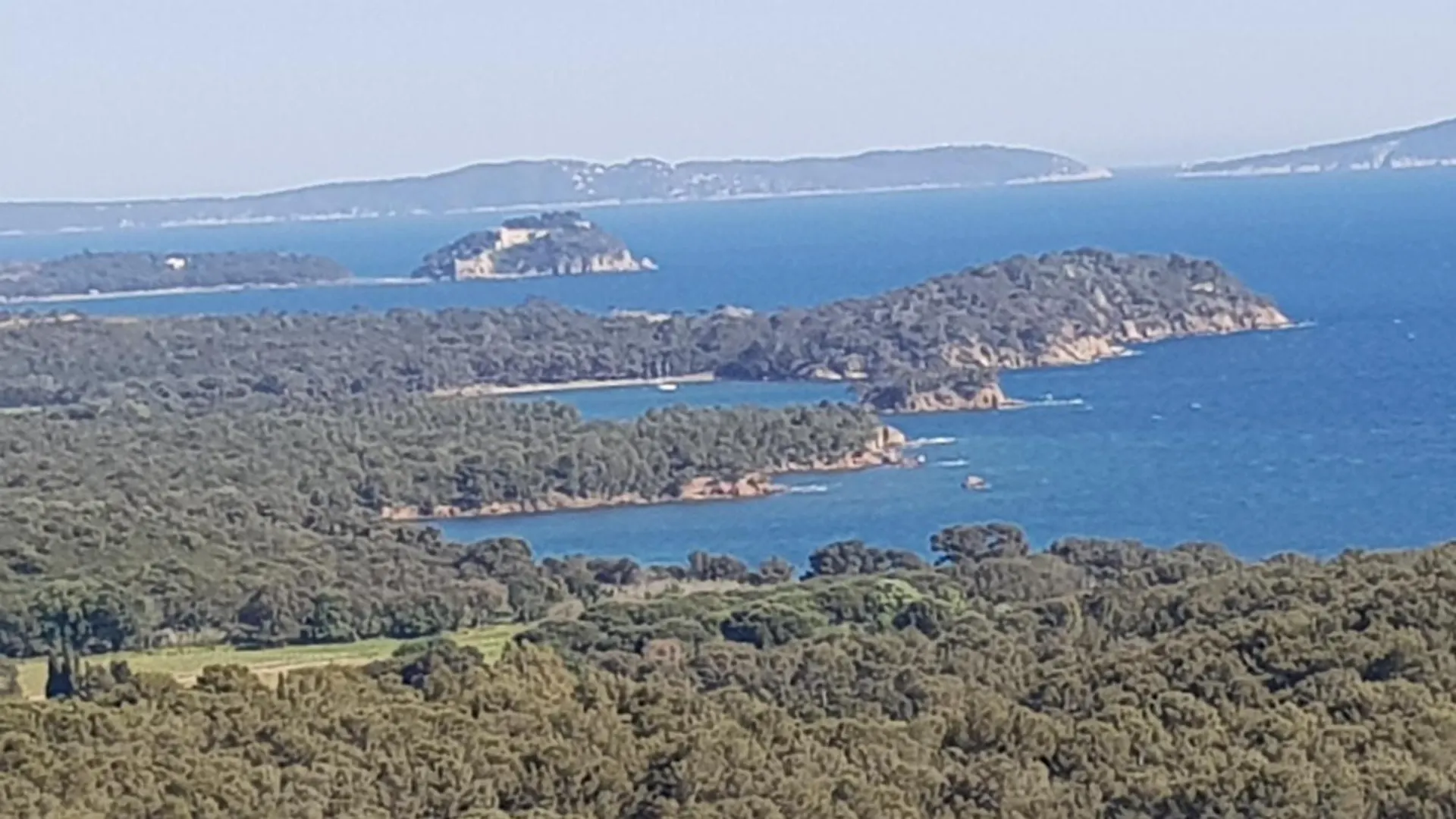Rez De Jardin T3 Recent Et Calme Au Nouvelles Terres A La Londe Les Maures Apartment La Londe-les-Maures