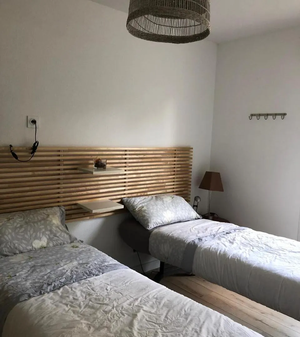 Rez De Jardin T3 Recent Et Calme Au Nouvelles Terres A La Londe Les Maures Apartment France